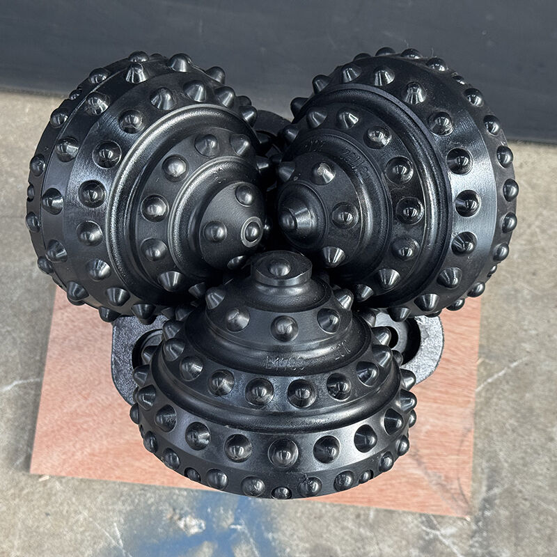 244mm IADC737 Wolframcarbide inzetstuk driekegelboor voor efficiënte olie- en gasexploratie